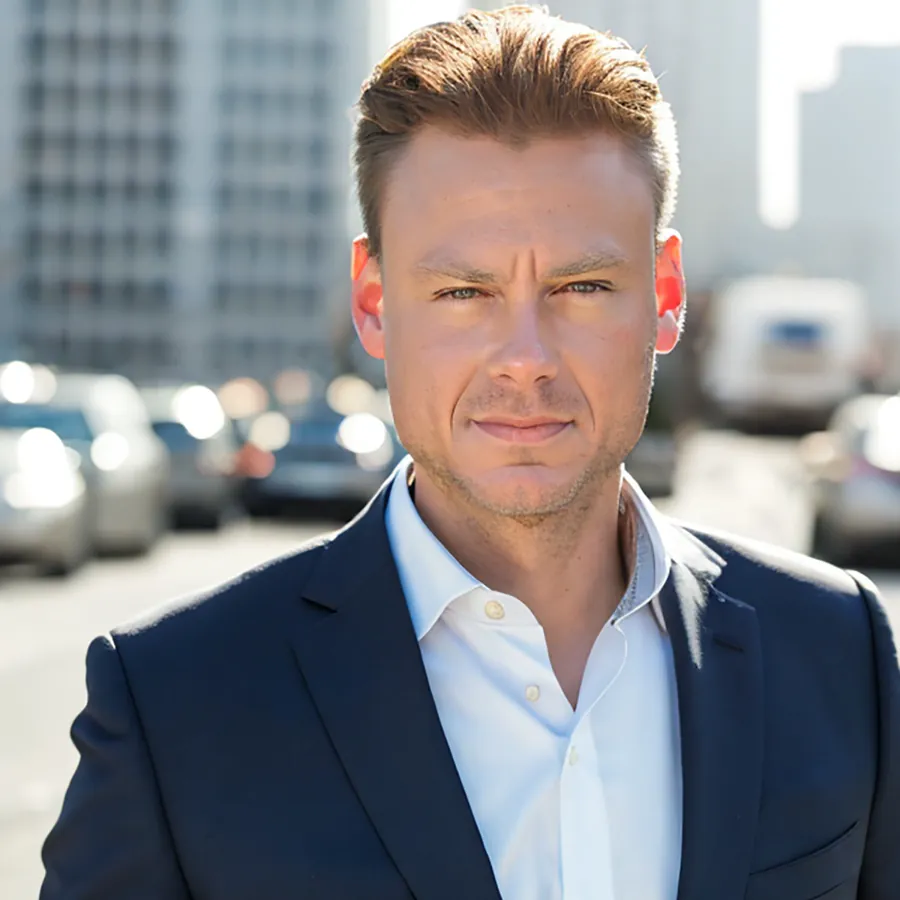 Alexander Rommelmann — Immobilienmakler und zertifizierter Sachverständiger